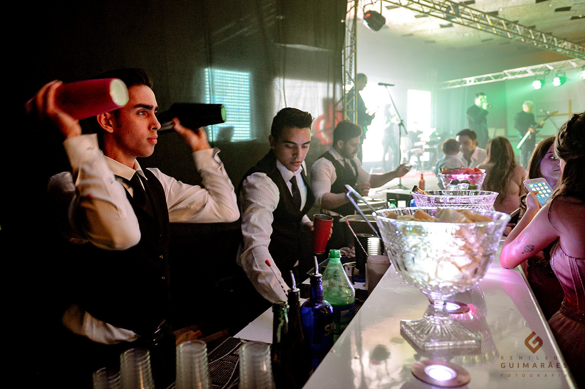 Os barmans da festa