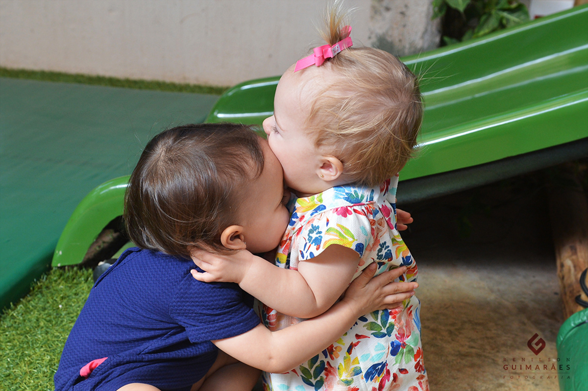 Aquele abraço de criança