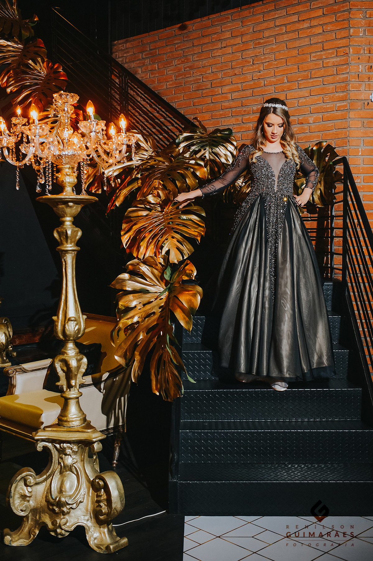 A linda Ludmilla no seu vestido de valsa