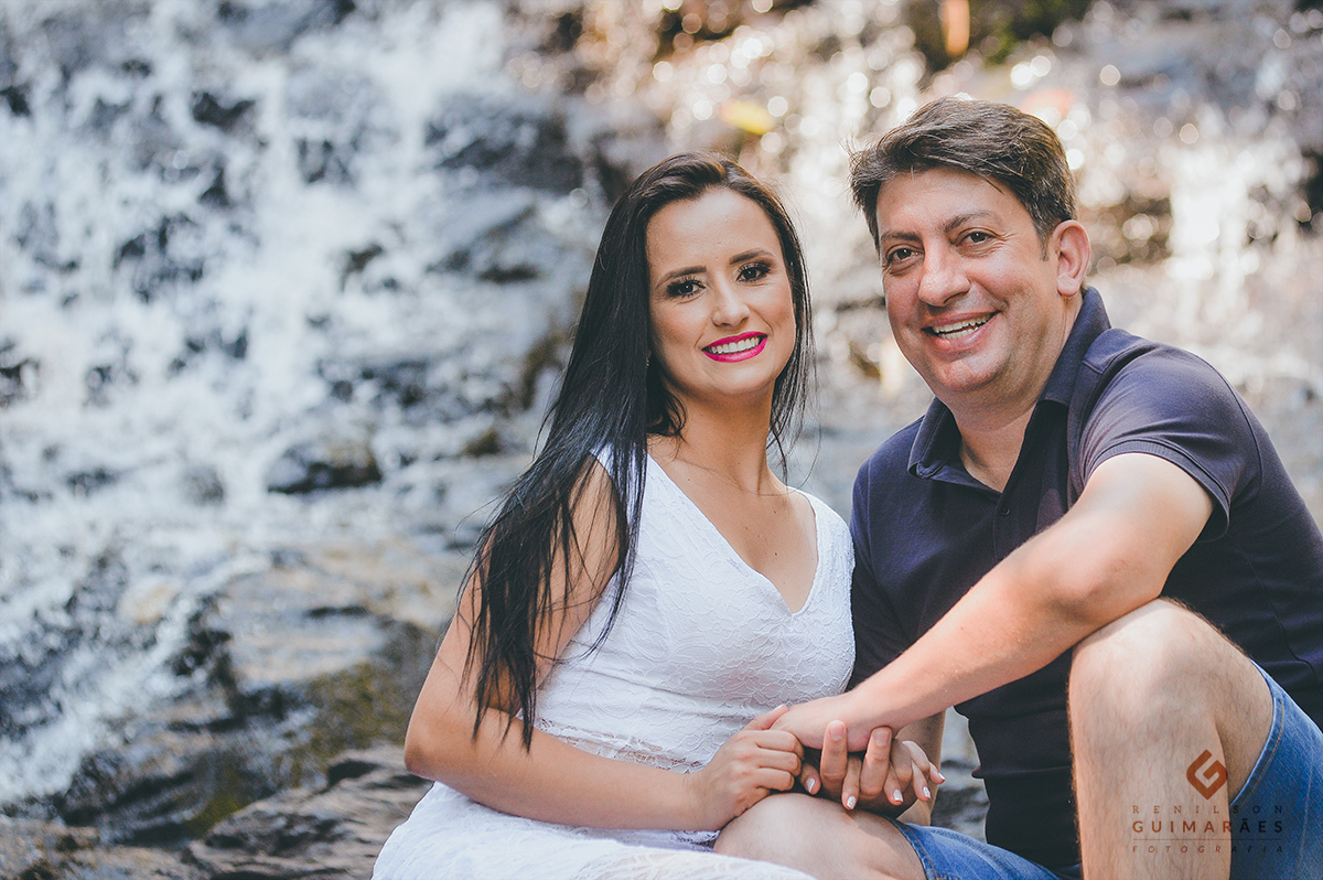 Ensaio dos noivos no Recanto da Cascata