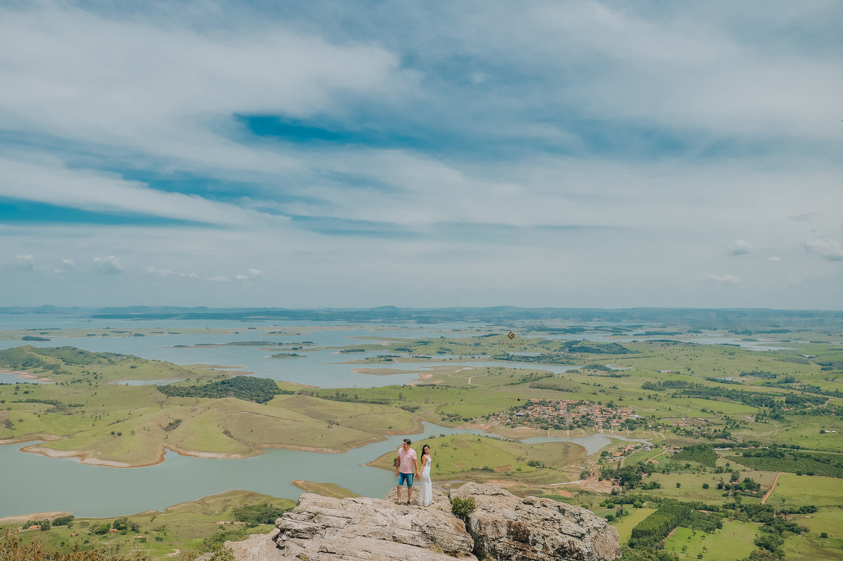Linda vista do morro do gavião com os noivos