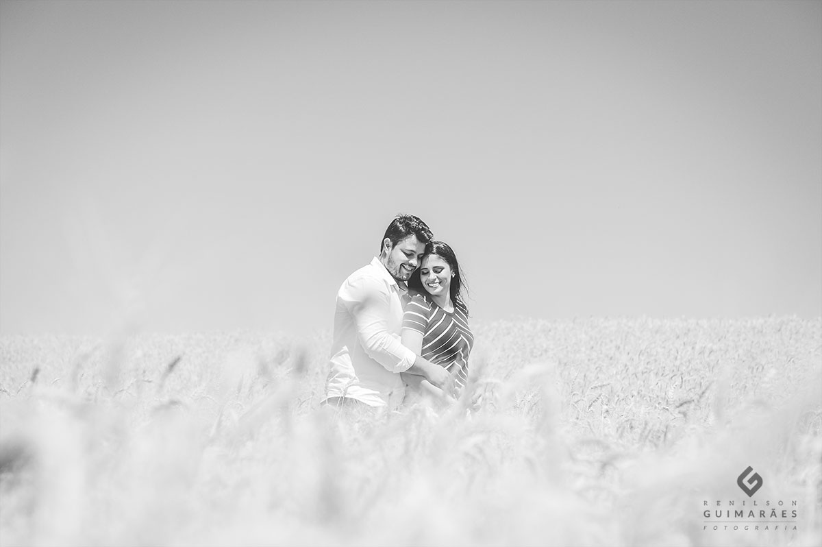Pré-wedding - Carolina e Italo - fotos no trigo