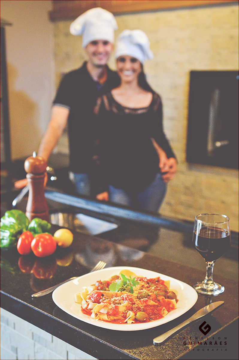 Noivos na cozinha - gastronomia - gourmet
