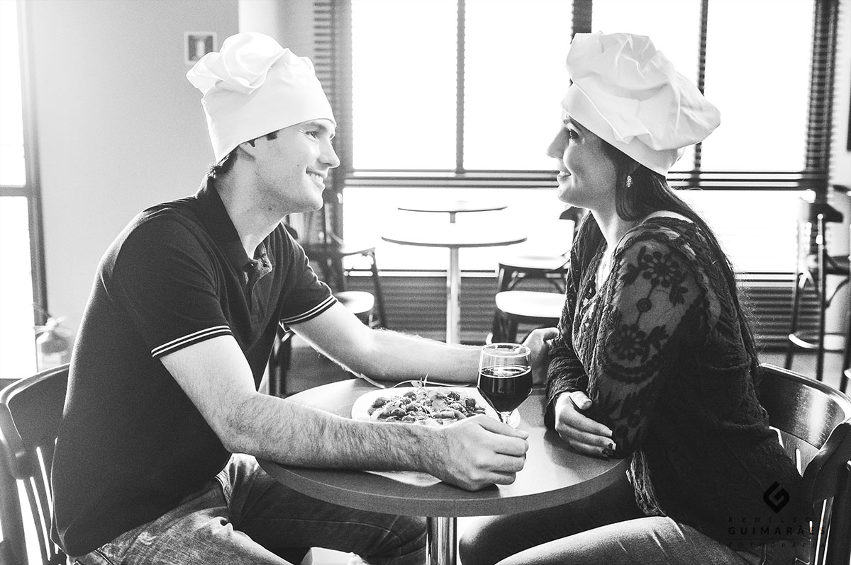 Noivos na cozinha - gastronomia - gourmet