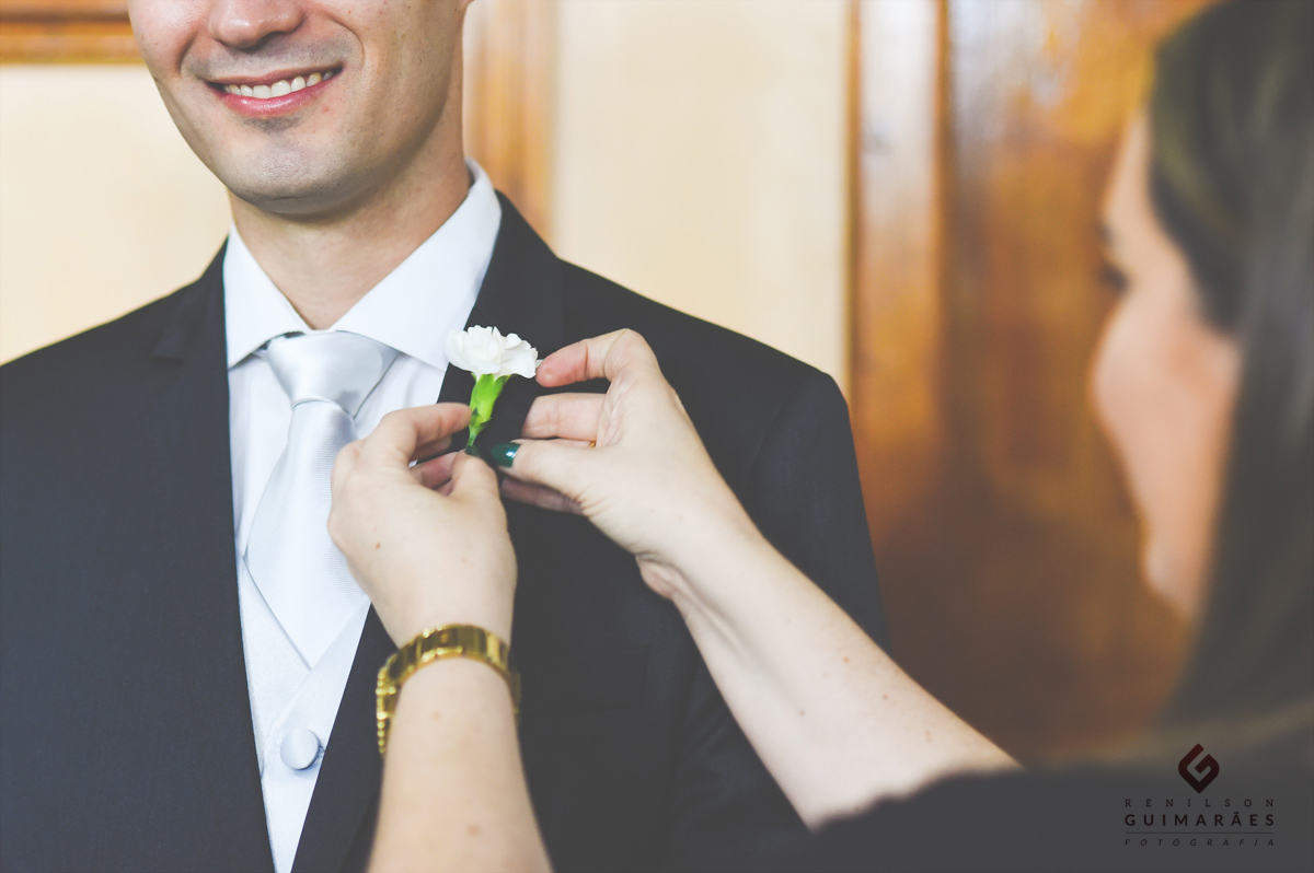Casamento Jaqueline e Rafael - lapela do noivo