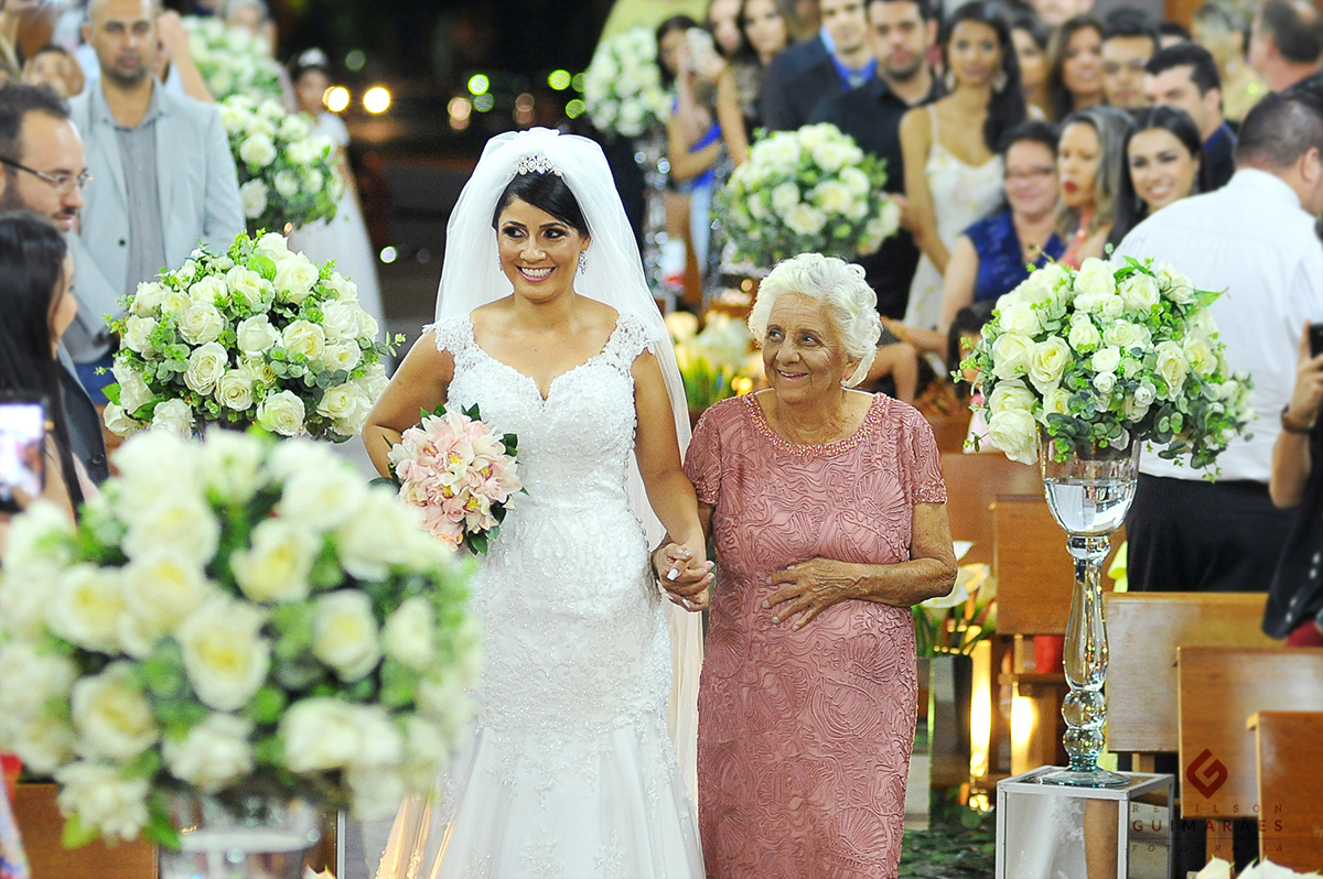 Casamento Jaqueline e Rafael - entrada da noiva
