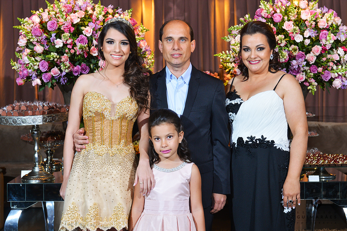 15 anos Julia - debutante - família