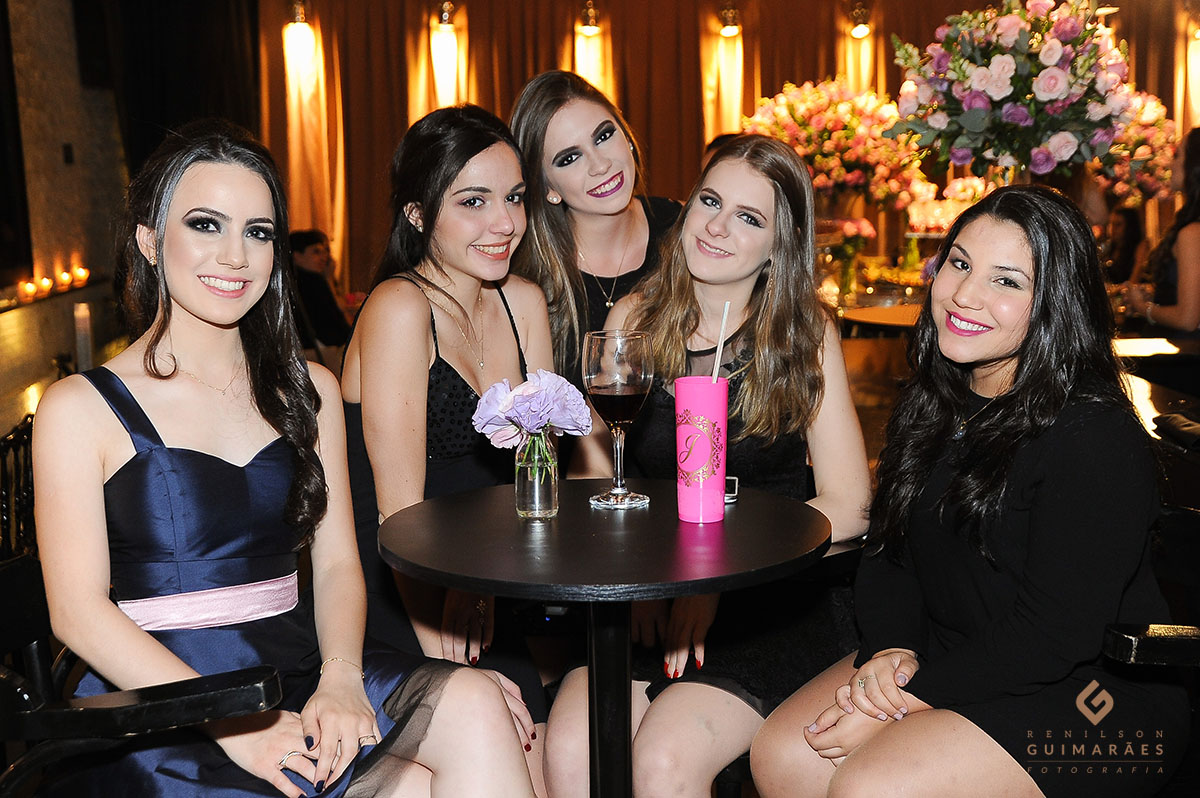 15 anos Julia - amigos