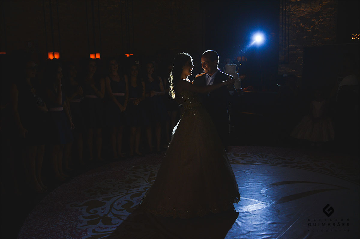 15 anos Julia - dança com o pai