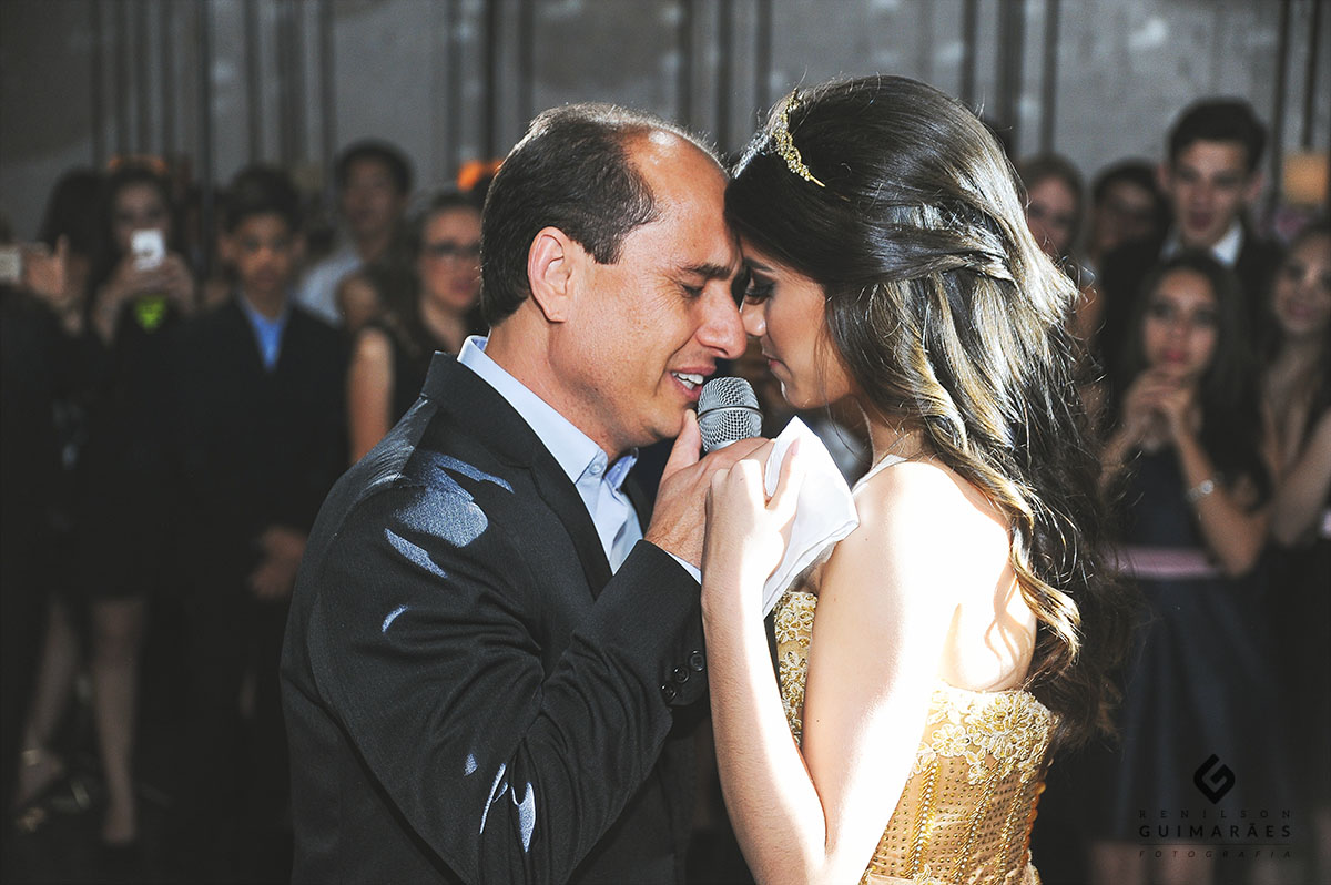 15 anos Julia - homenagem do pai