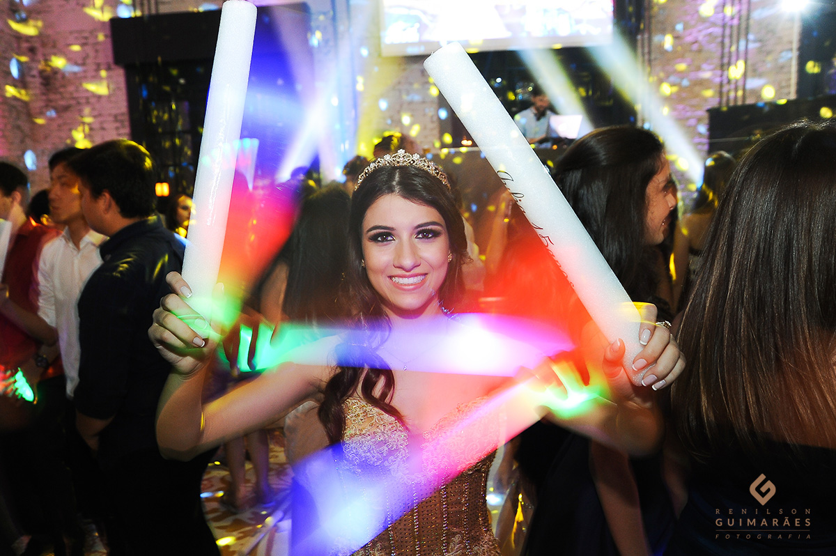 15 anos Julia - festa e luzes