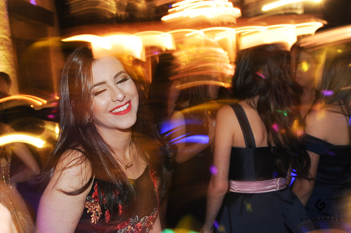 15 anos Julia - festa e luzes