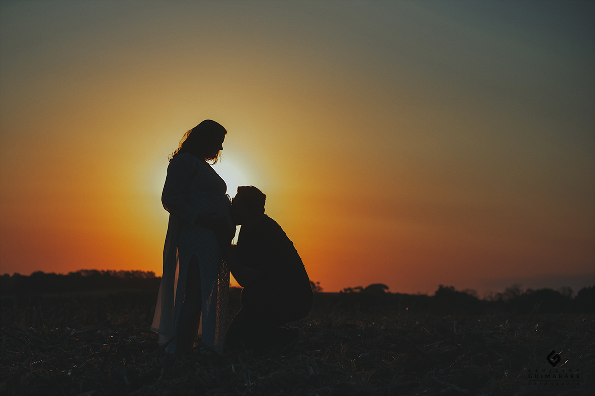 Fotos no por do sol - 
ensaio gestante
