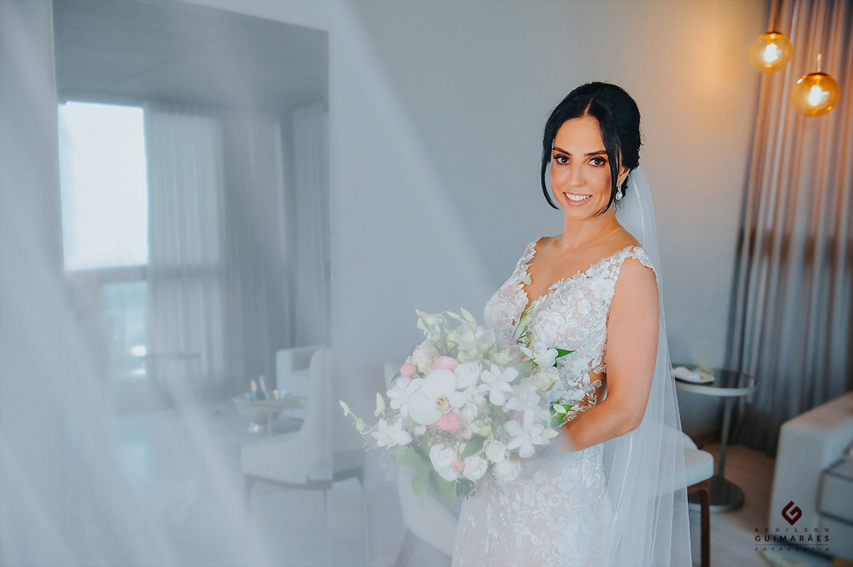 A noiva Ann Carla pronta para sair do salão de beleza