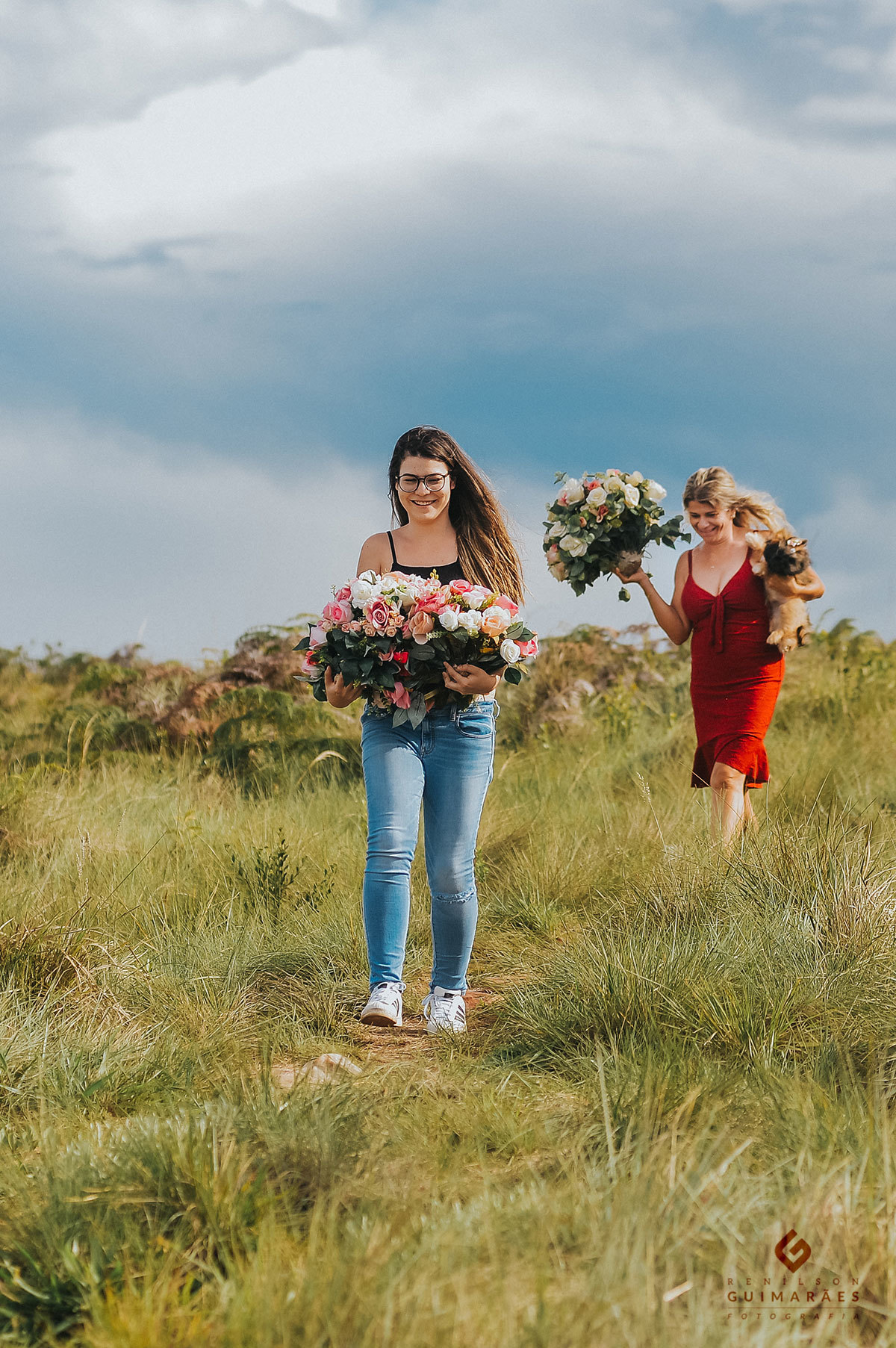 Arrumando o local da cerimônia Elopement Wedding no Morro