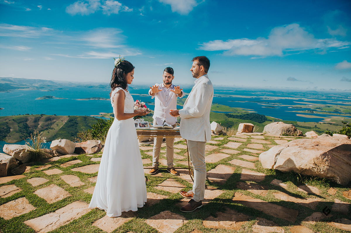 Momento da benção das alianças 