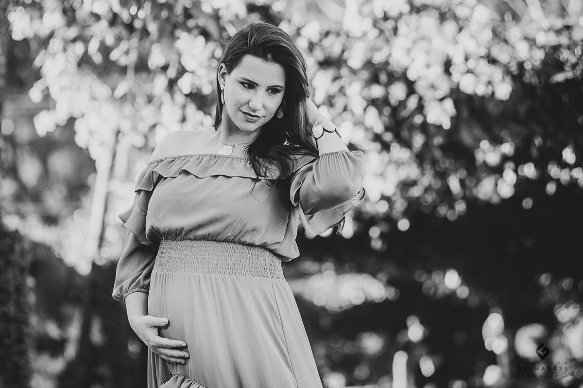 Foto preto e branco da gestante 