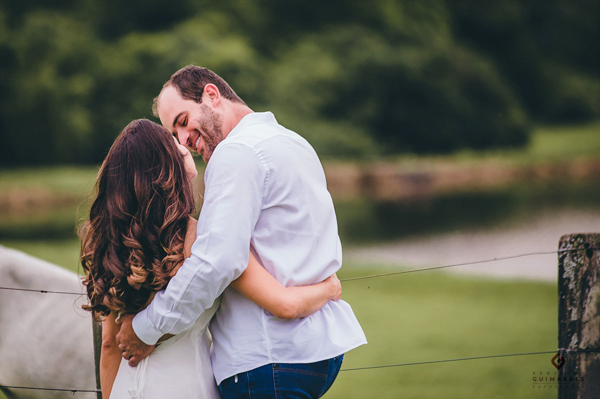 Noivos se beijando