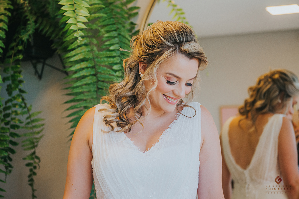 A noiva Bárbara quase pronta para sair para o religioso