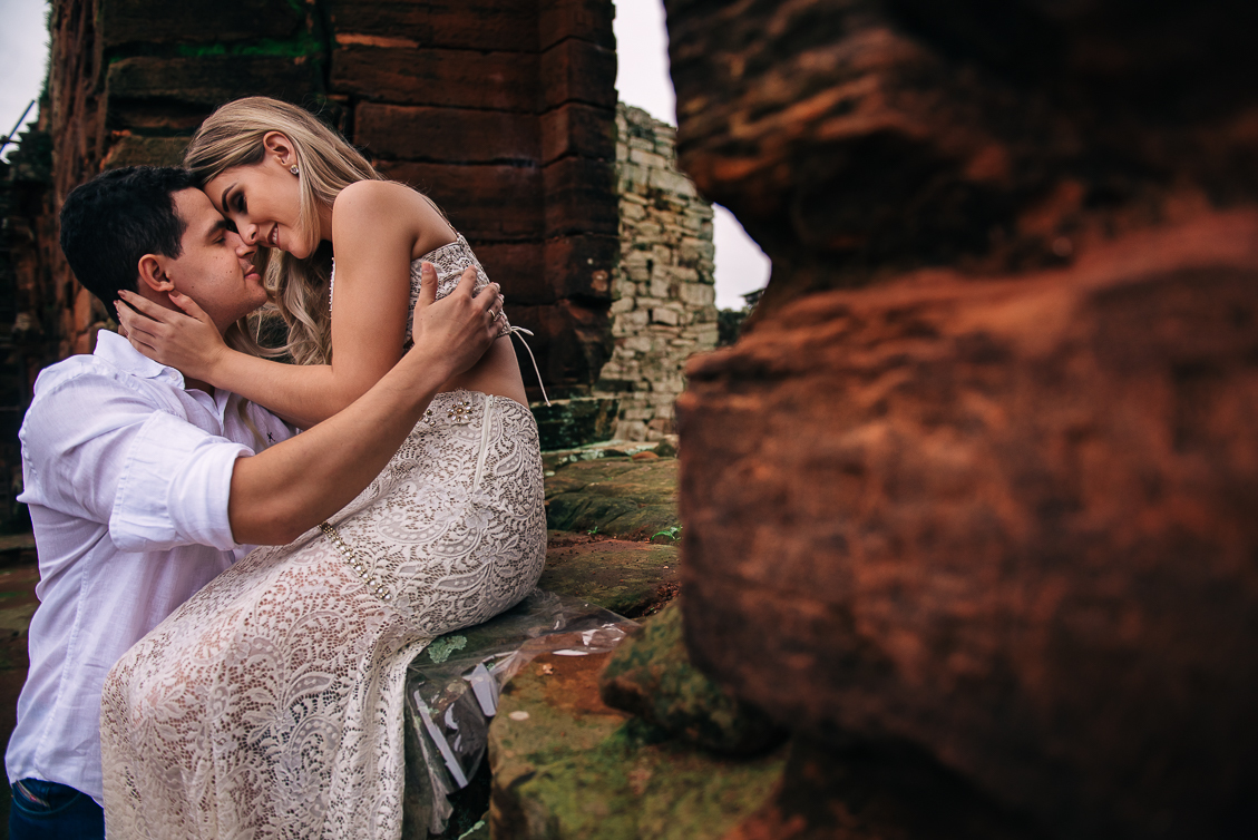 Ruínas San Ignacio Miní, ensaio de casal, pre-wedding, pre-casamento, book de casal, ensaio fotografico de casal, Fotógrafo casamento Foz