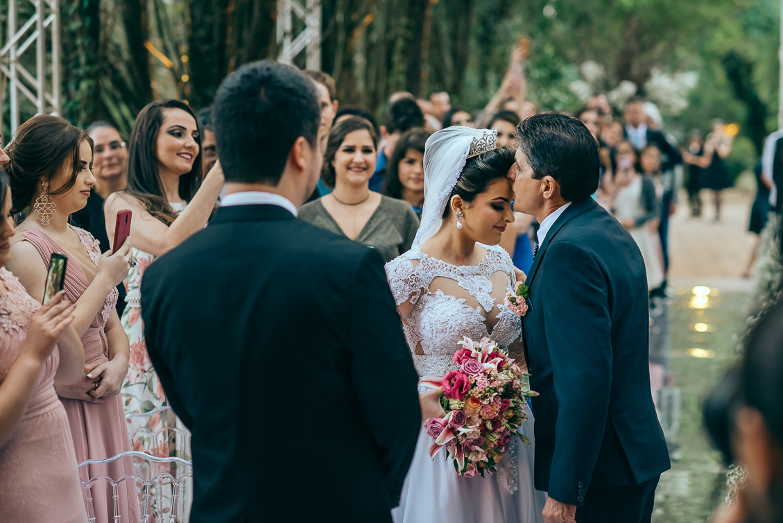 Fotógrafo foz, fotógrafo casamento, casamento Foz do Iguaçu, casamento, Villa Fiori, entrada noiva