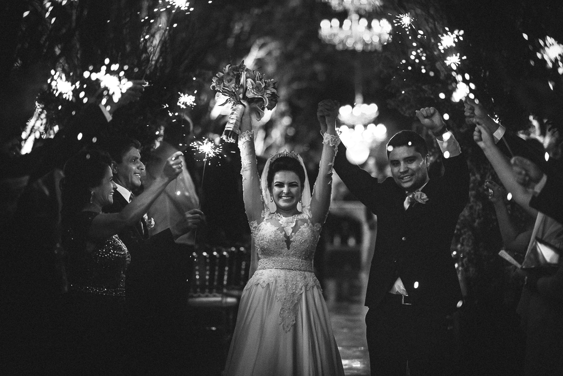 sparkles casamento, Fotógrafo foz, fotógrafo casamento, casamento Foz do Iguaçu, casamento, Villa Fiori, entrada noiva, cerimonia de casamento