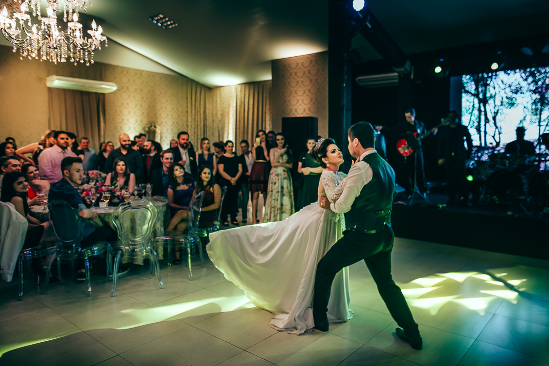 Valsa casamento, Fotógrafo foz, fotógrafo casamento, casamento Foz do Iguaçu, casamento, Villa Fiori, entrada noiva, cerimonia de casamento