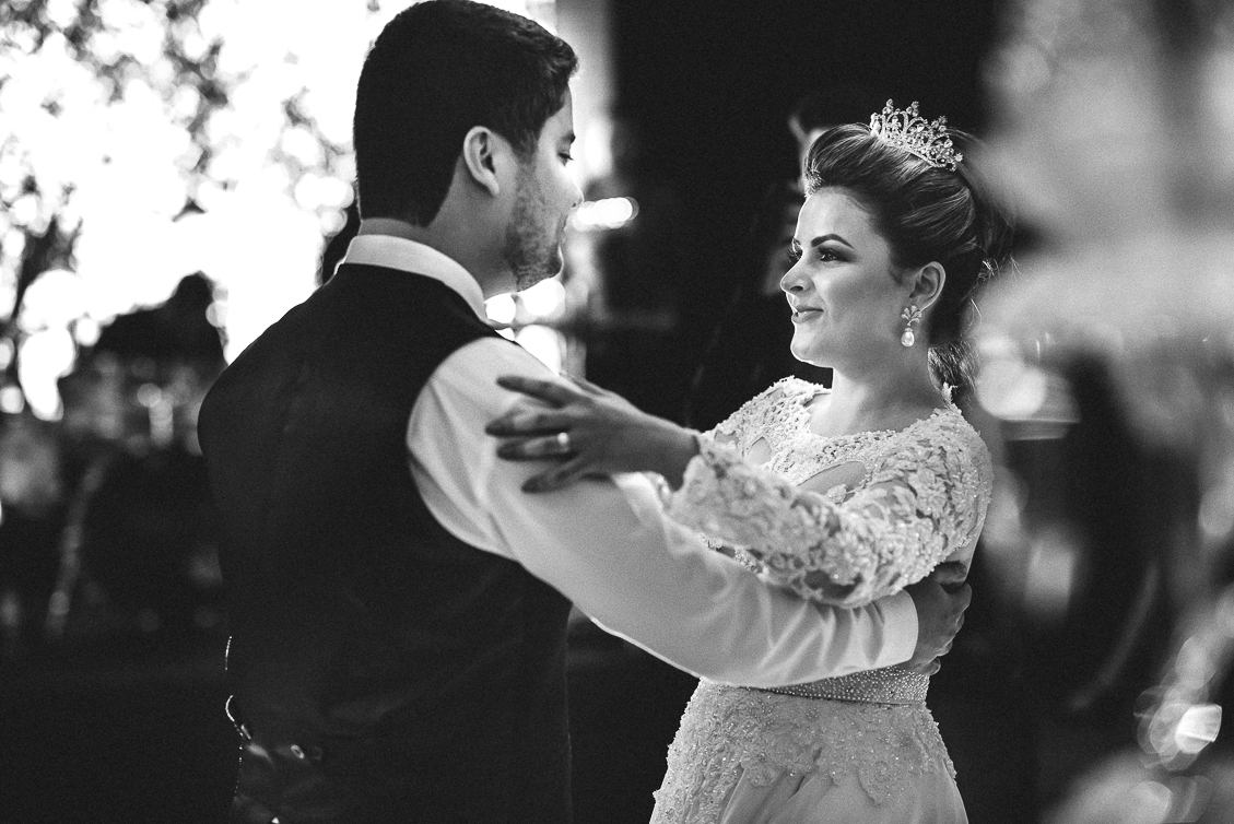 Valsa casamento, Fotógrafo foz, fotógrafo casamento, casamento Foz do Iguaçu, casamento, Villa Fiori, entrada noiva, cerimonia de casamento