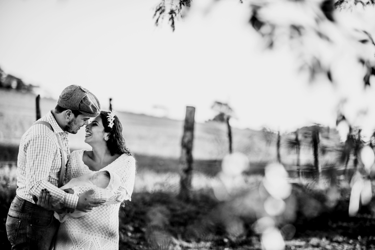 fotos gestante, ensaio gestante, externo, ensaio gestante Foz do Iguaçu, foto preto e branco