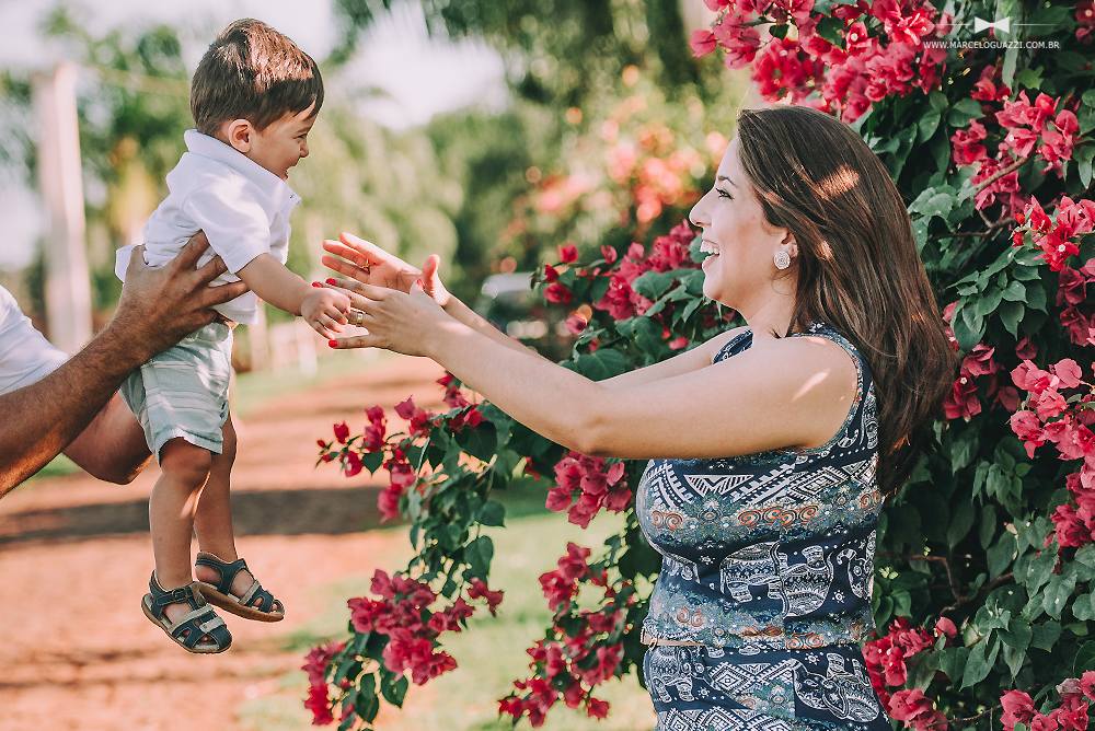 familia, fotos de familia, foto bebe, bebe, pai, mae, casal, foto casal, fotografia, foto, book familia, book area verde, book plantação,  ensaio de familia, ensaio familia, fotografo familia foz, fotografo foz, fotografo, familia feliz, ani