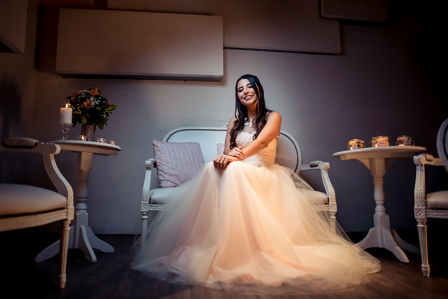 Fiesta de 15 años Agostina, en salon de fiesta life en rosario. Produccion de fotografia y video por marcelo genetti, Funxv foto y video de 15 años, en funes, rosario.