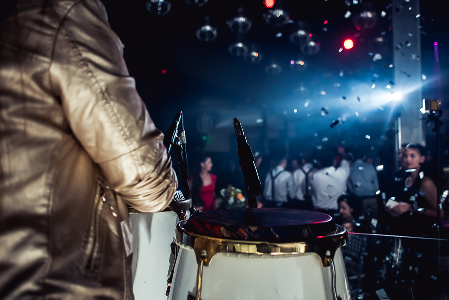 Fiesta de 15 años Agostina, en salon de fiesta life en rosario. Produccion de fotografia y video por marcelo genetti, Funxv foto y video de 15 años, en funes, rosario.