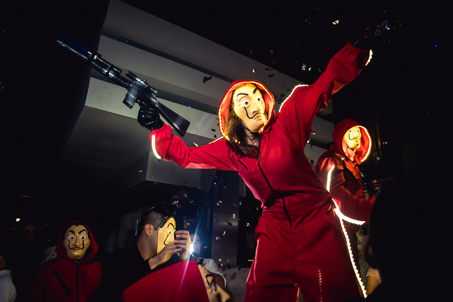 Fiesta de 15 años Agostina, en salon de fiesta life en rosario. Produccion de fotografia y video por marcelo genetti, Funxv foto y video de 15 años, en funes, rosario.