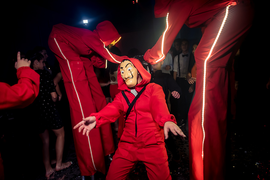 Fiesta de 15 años Agostina, en salon de fiesta life en rosario. Produccion de fotografia y video por marcelo genetti, Funxv foto y video de 15 años, en funes, rosario.