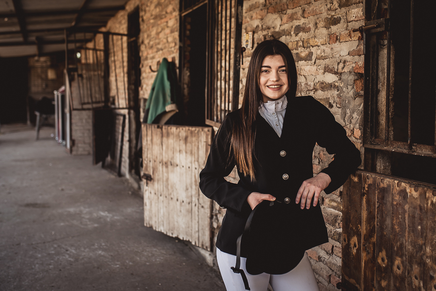 PILAR - Sesion en Exteriores
book 15 años de pilar, una sesion de fotos de 15 increible. realizada por funxv fotografia y video de 15 años. Marcelo genetti fotografo en funes, 