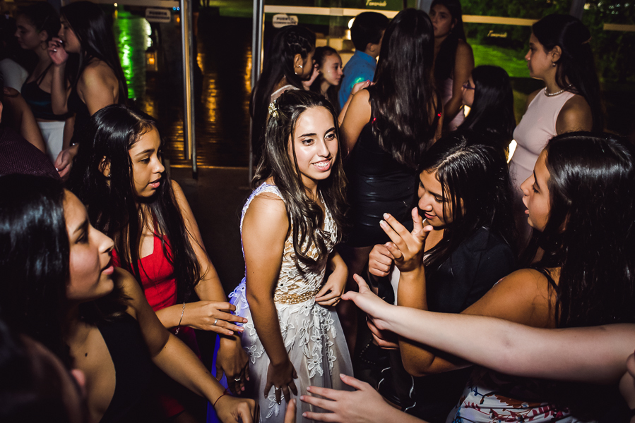 Fiesta 15 años foto y video agustina en salon de fiesta tamarindo de rosario