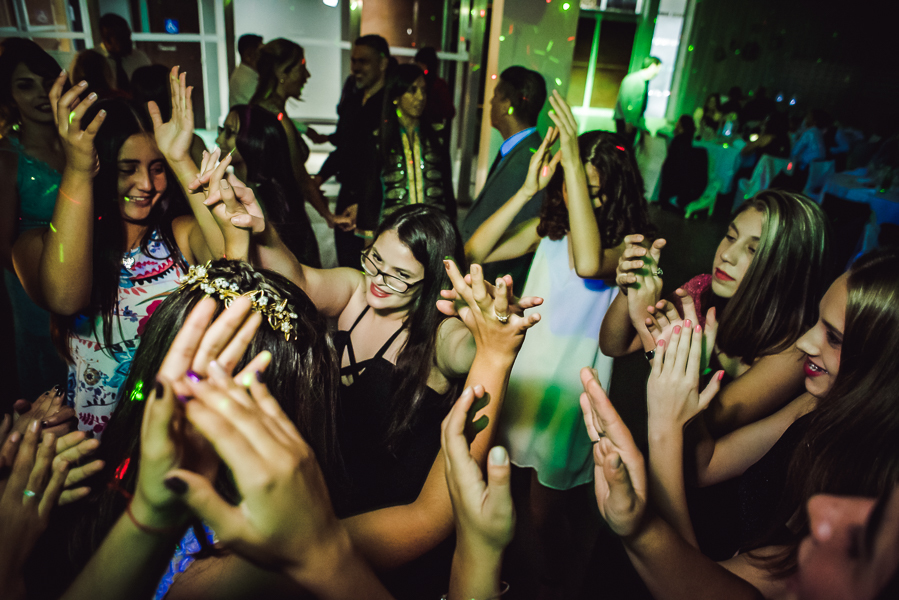 Fiesta 15 años foto y video agustina en salon de fiesta tamarindo de rosario