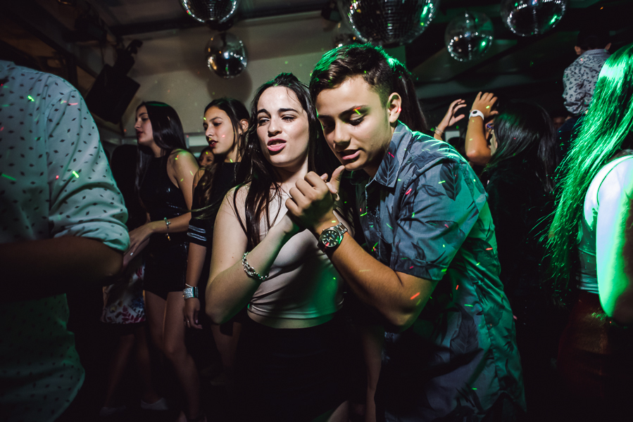 fotografo y video de 15 años agustina en salon de fiesta tamarindo de rosario