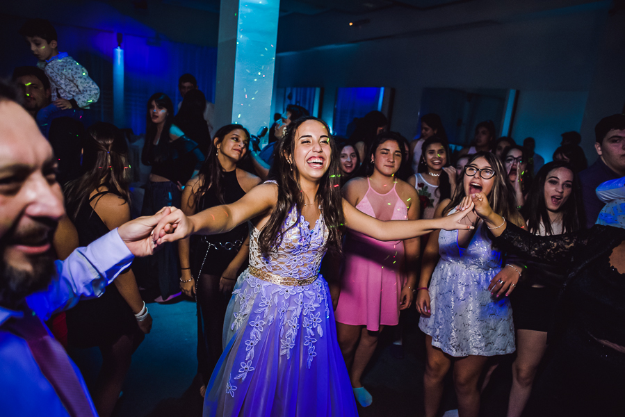 fotografo y video de 15 años agustina en salon de fiesta tamarindo de rosario