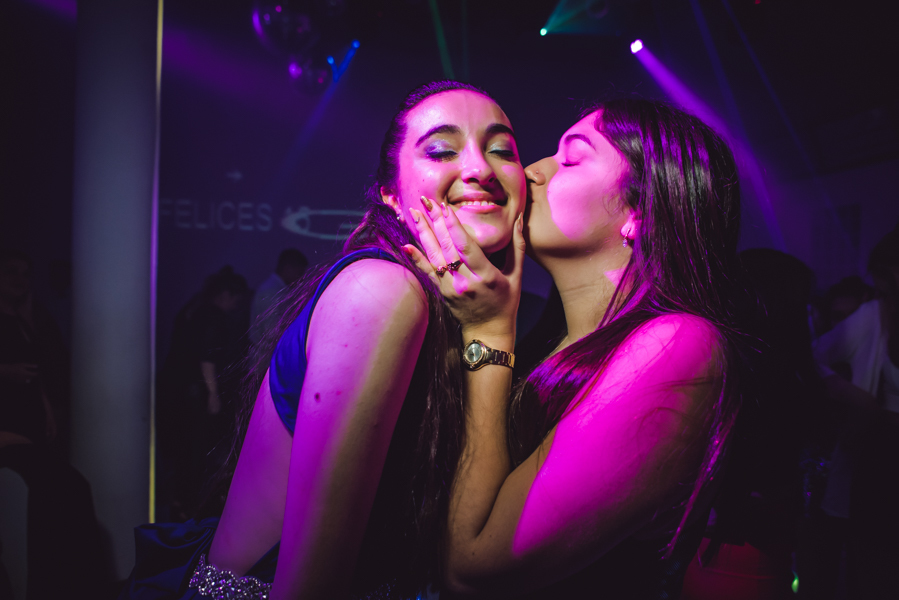 fiesta de 15, fotografo en rosario, salon victorian center