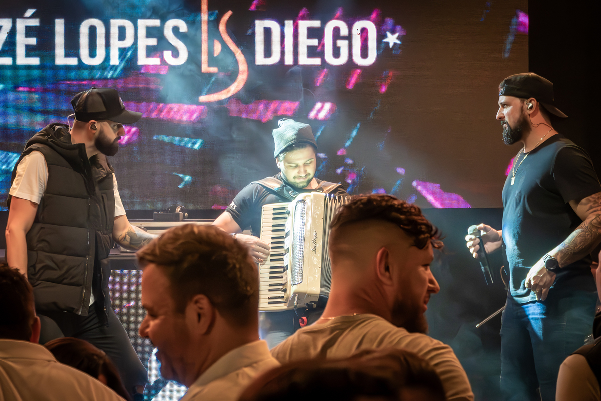 ze-lopes-e-diego-pocket-show-ao-vivo-com-banda