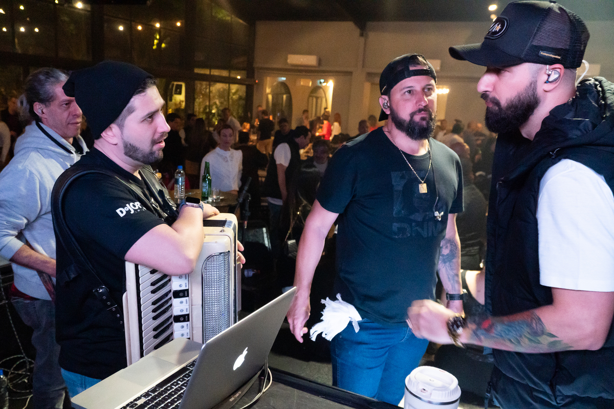 ze-lopes-e-diego-pocket-show-ao-vivo-com-banda