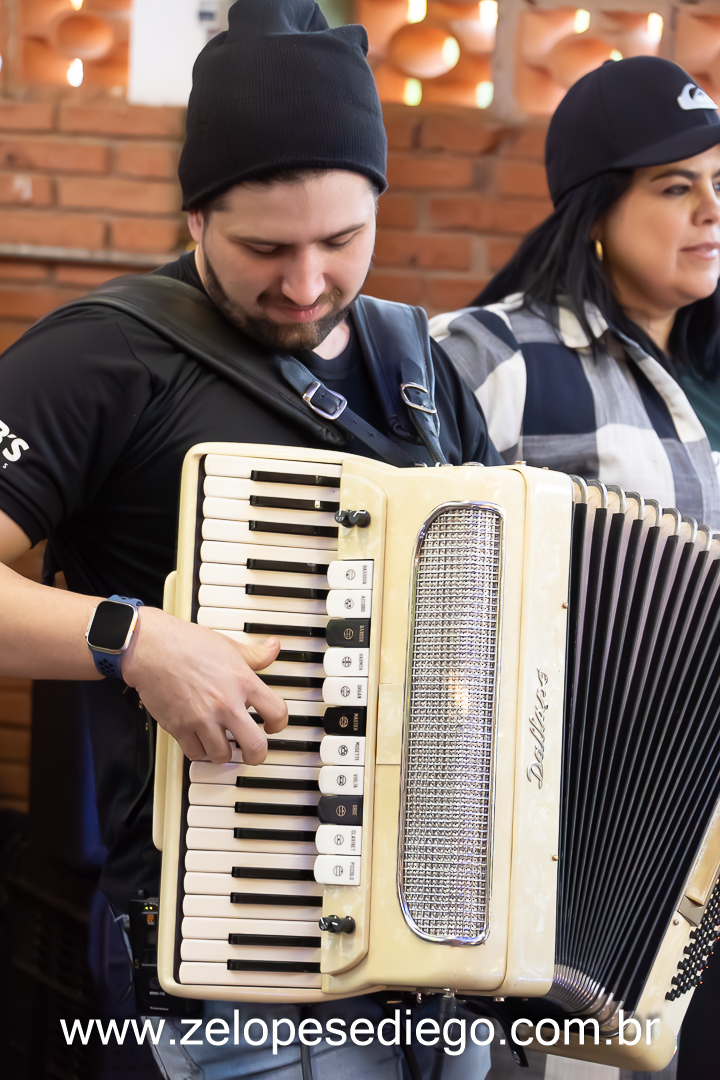 pocket-show-com-ze-lopes-e-diego-na-feijoada-do-caeme-em-barrinha-sao-paulo