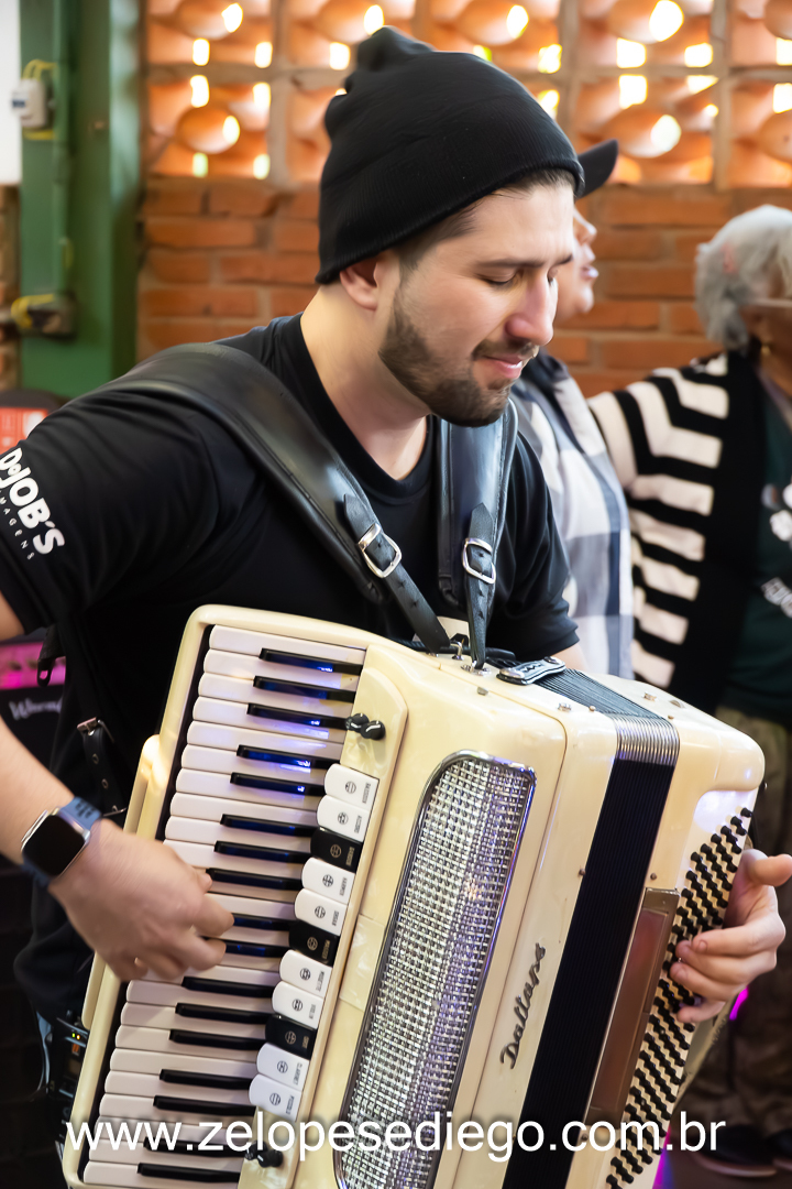 pocket-show-com-ze-lopes-e-diego-na-feijoada-do-caeme-em-barrinha-sao-paulo
