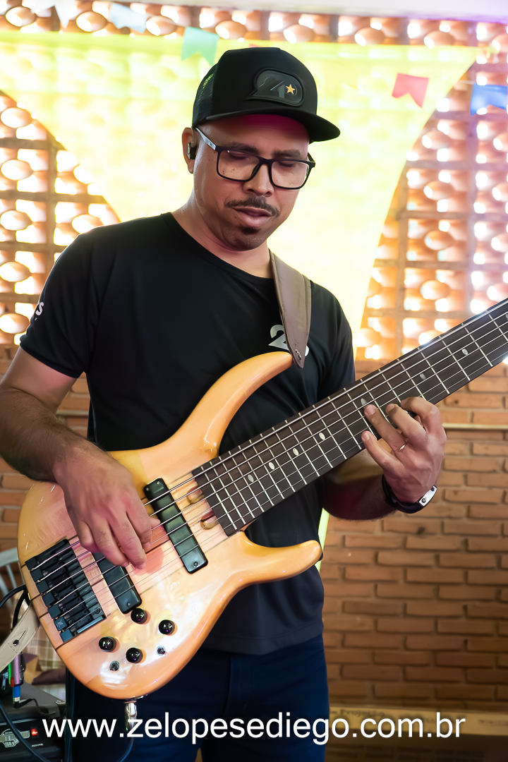 pocket-show-com-ze-lopes-e-diego-na-feijoada-do-caeme-em-barrinha-sao-paulo