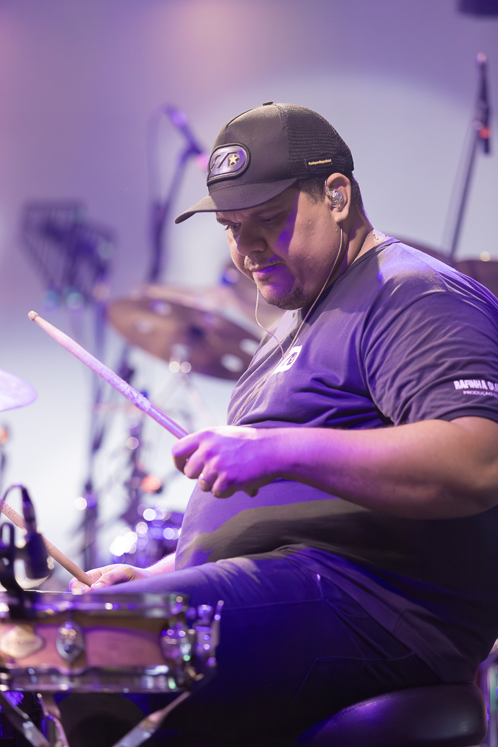 show-com-banda-na-feijoada-da-tuka-no-palco-360