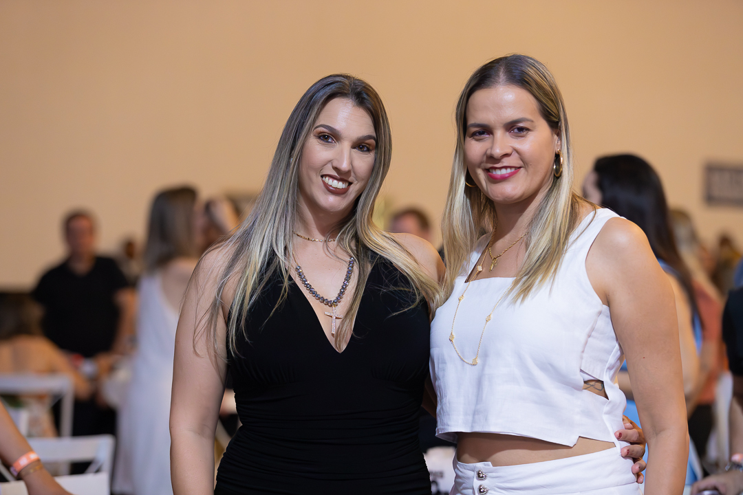 show-com-banda-na-feijoada-da-tuka-no-palco-360