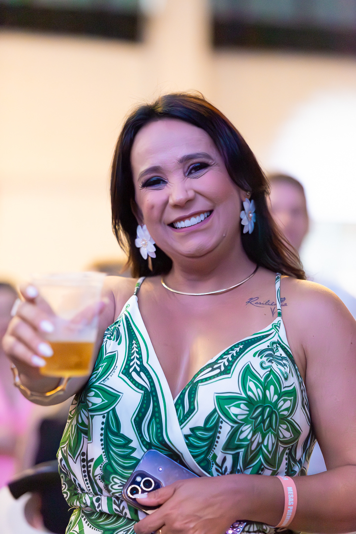 show-com-banda-na-feijoada-da-tuka-no-palco-360