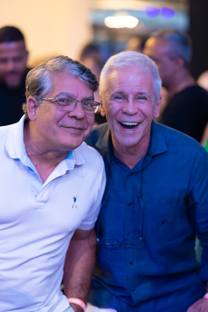 show-com-banda-na-feijoada-da-tuka-no-palco-360