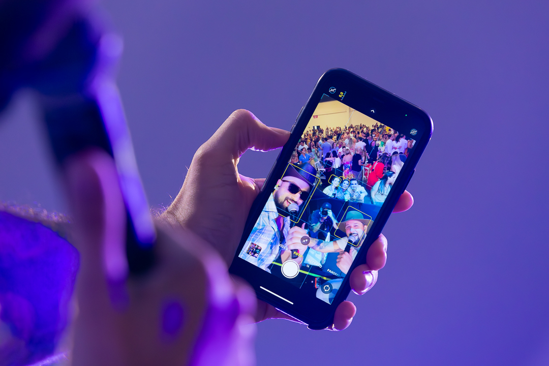 show-com-banda-na-feijoada-da-tuka-no-palco-360